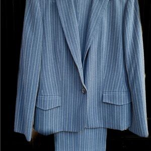 Jones New York Blue Striped Women’s Suit